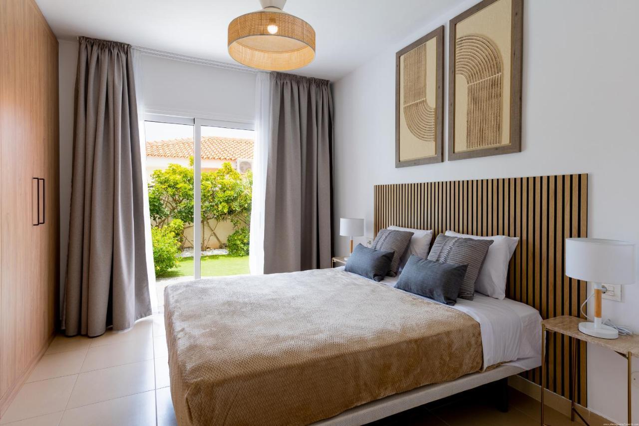 Villa With A Private Swimming Pool Callao Salvaje Bagian luar foto